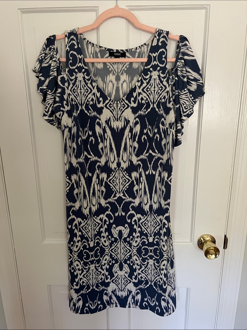 MSK Navy & White Ikat Cold-Shoulder Shift Dress